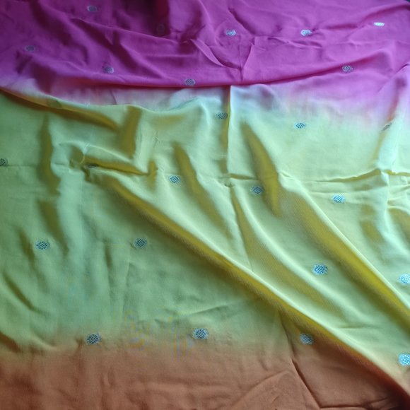 Beautiful Belly Dance Silk Veils and Indian Veil – Perfect for Performance - Picture 3 of 4